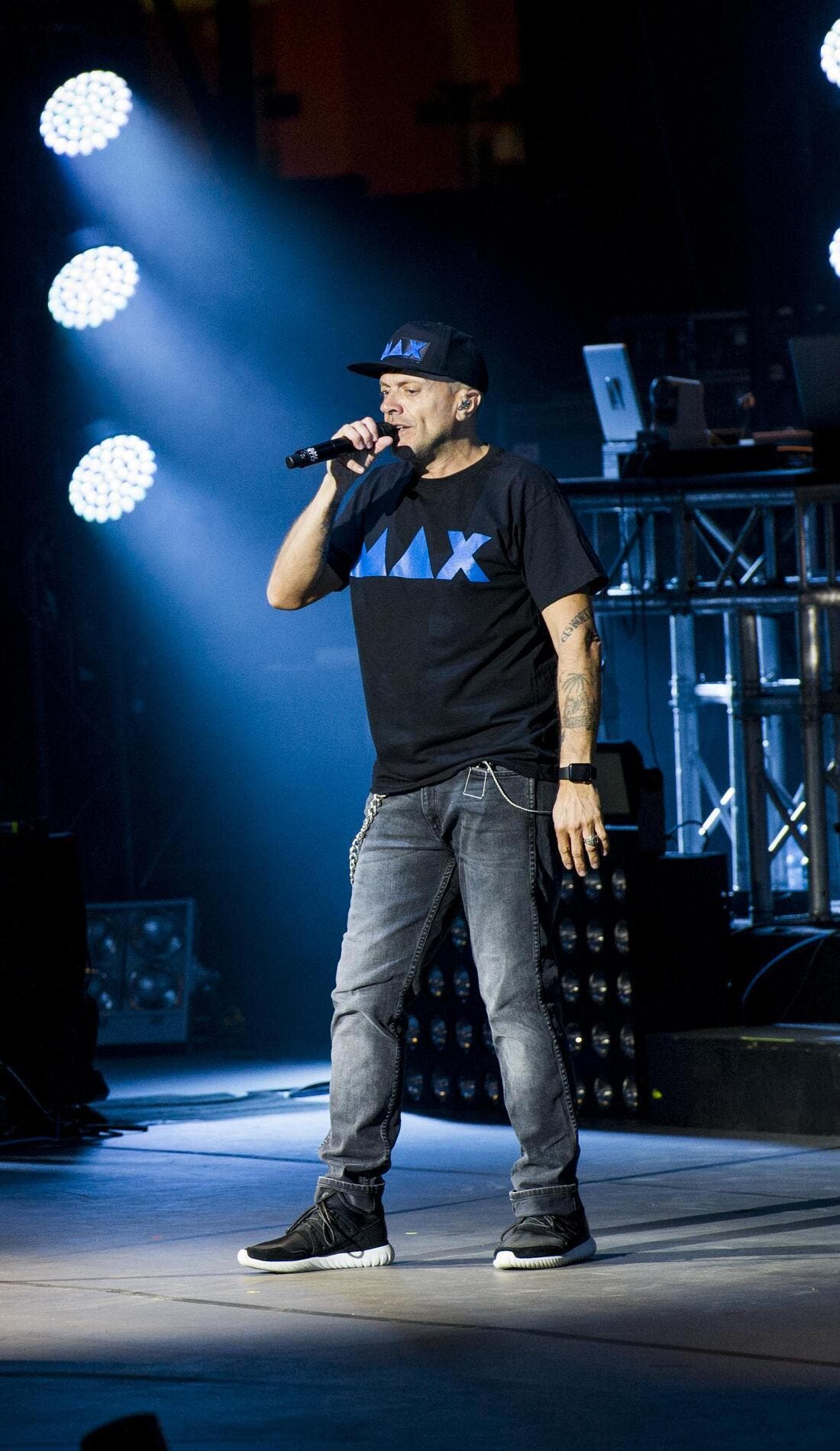 883 promotional image for upcoming events and ticket sales