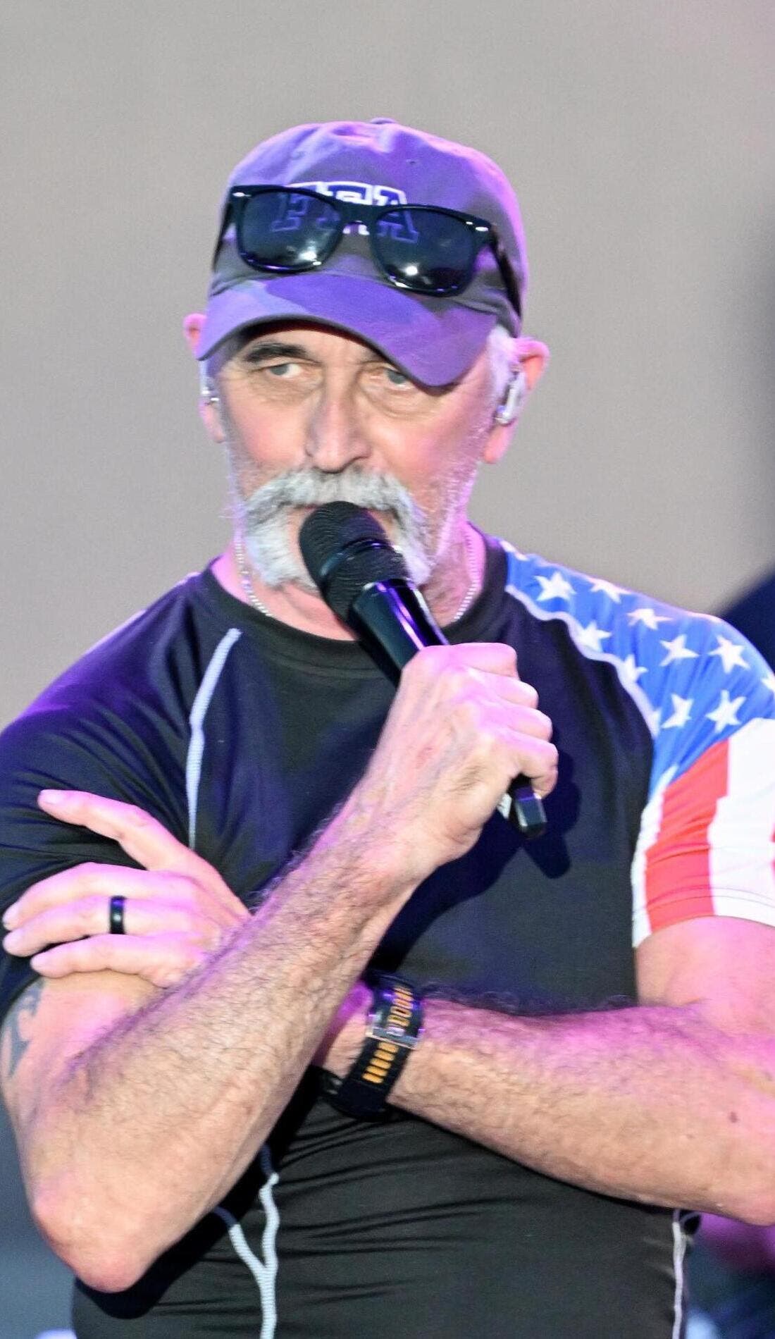 Aaron Tippin promotional image for upcoming events and ticket sales