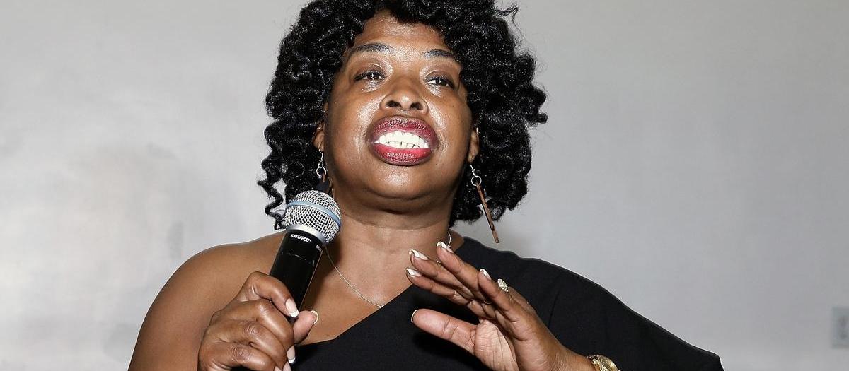 Adele Givens live — Goodnights Comedy Club, Raleigh