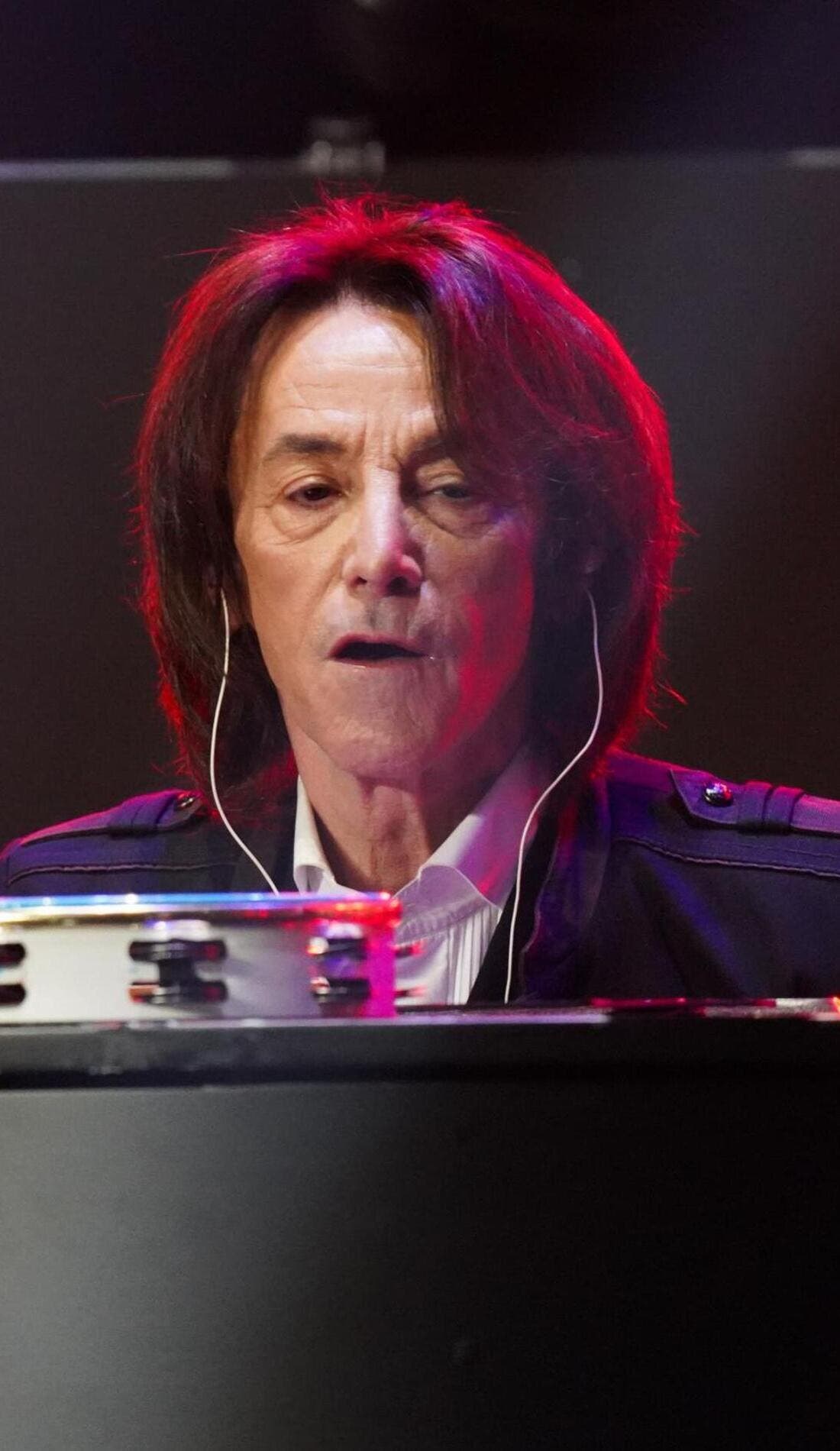 Alberto Fortis promotional image for upcoming events and ticket sales