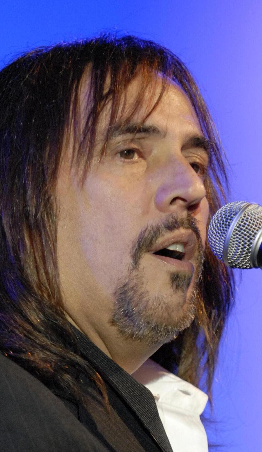 Alejandro Lerner promotional image for upcoming events and ticket sales