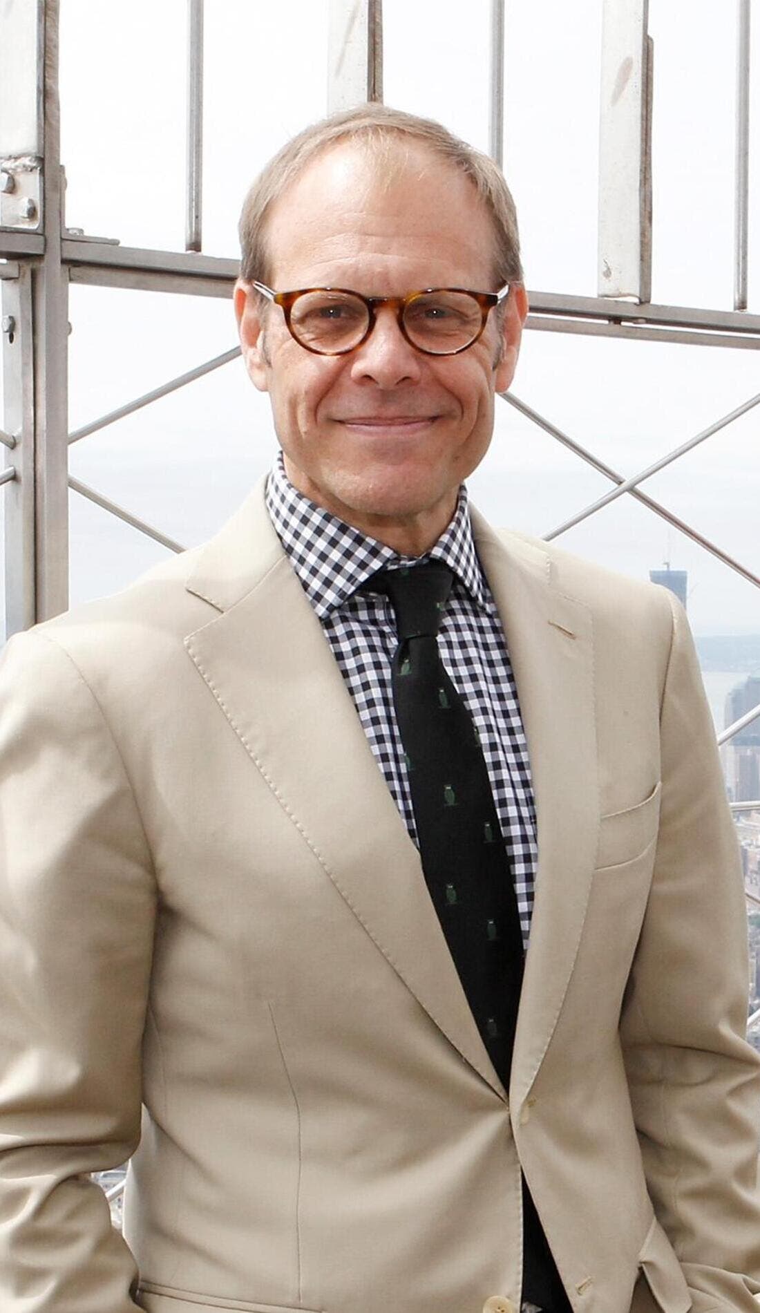 Alton Brown promotional image for upcoming events and ticket sales in Grand Rapids