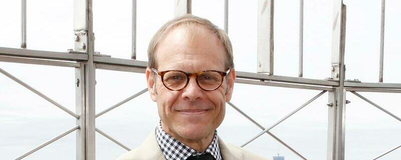 Alton Brown at Auditorium Theatre At Midland Center For The Arts