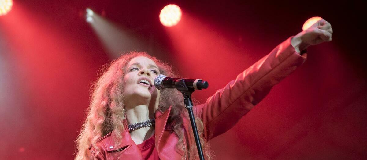 Amanda Marshall - Molson Canadian Centre at Casino New Brunswick
