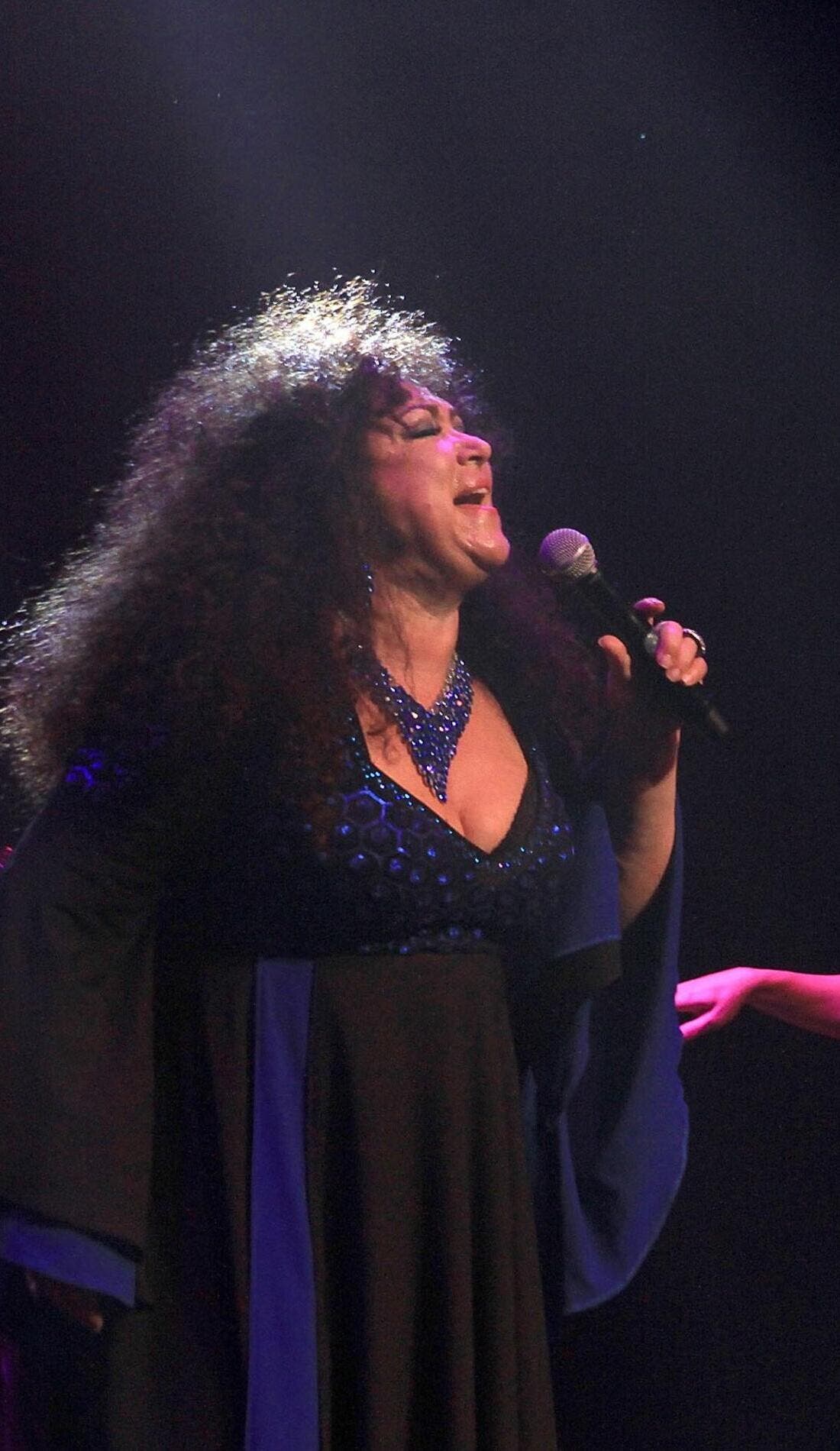 Amanda Miguel promotional image for upcoming events and ticket sales