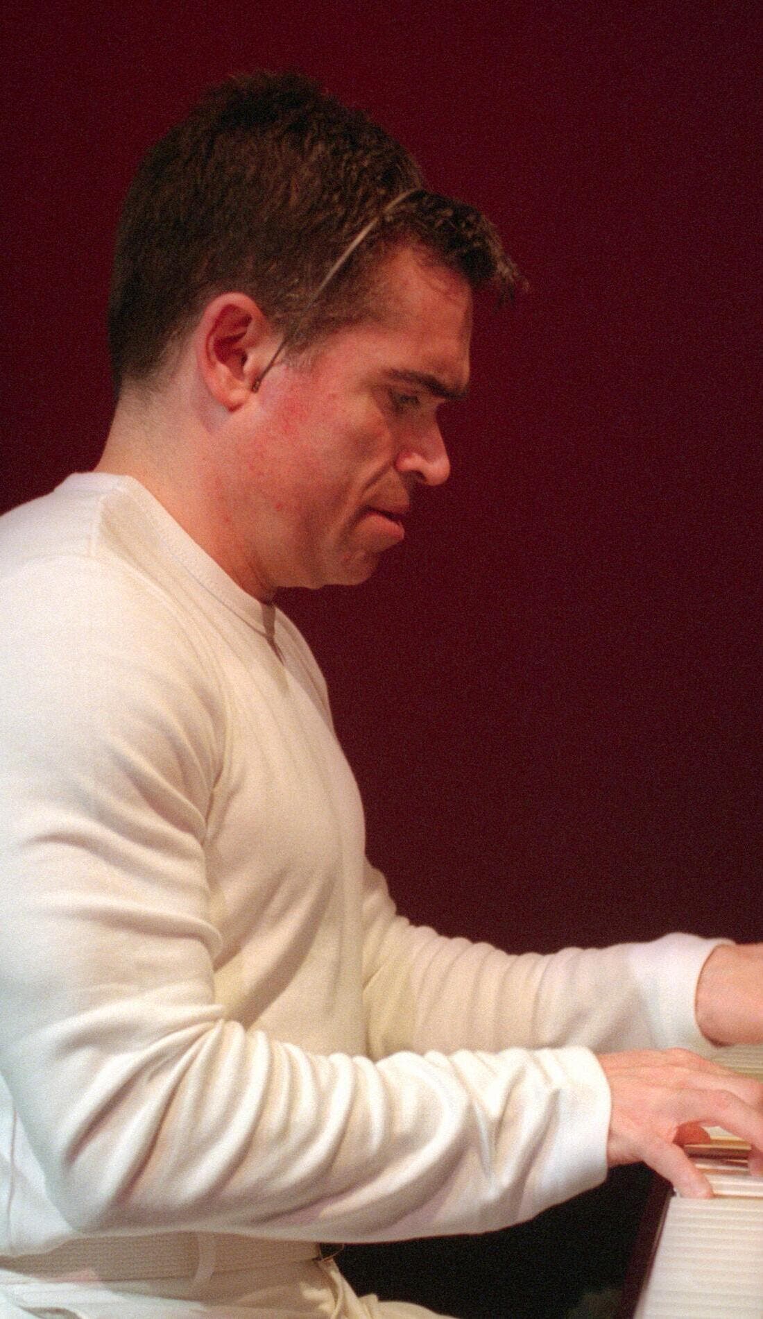 Anthony de Mare promotional image for upcoming events and ticket sales