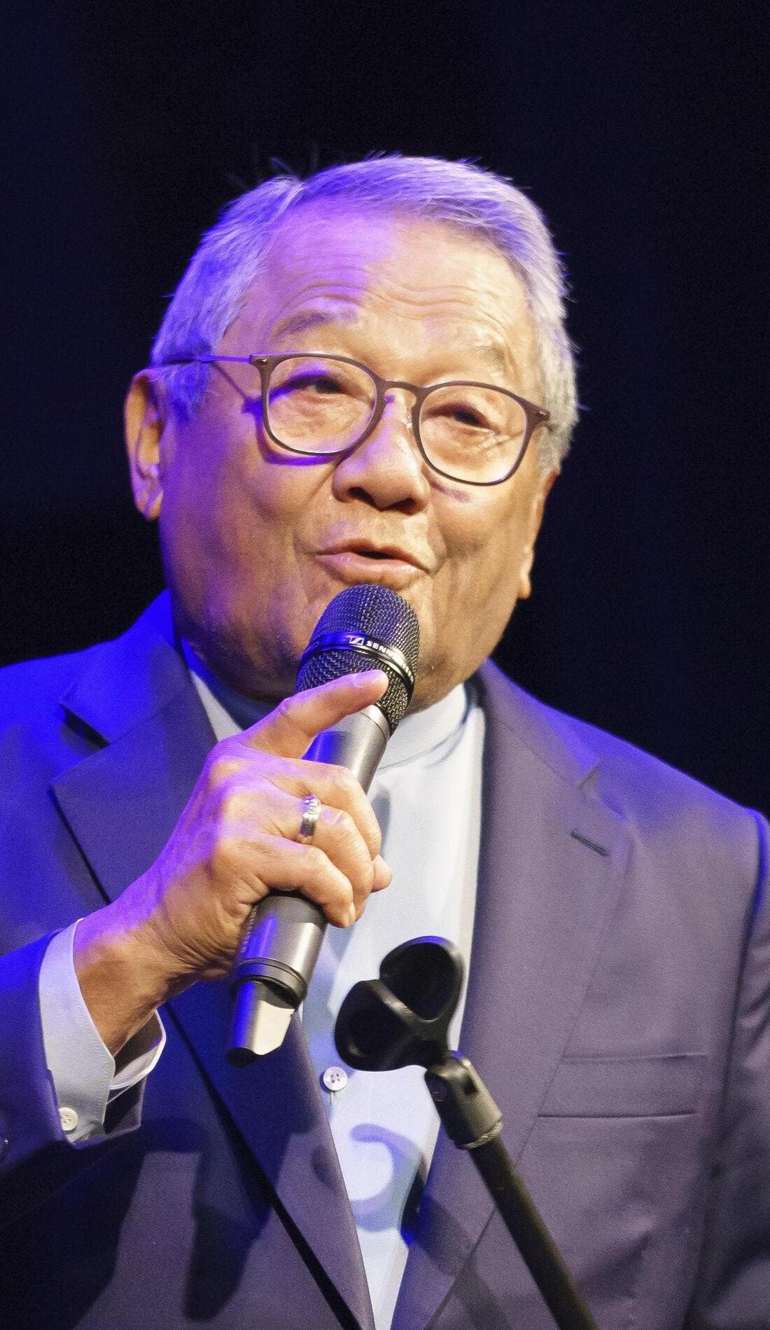 Armando Manzanero promotional image for upcoming events and ticket sales