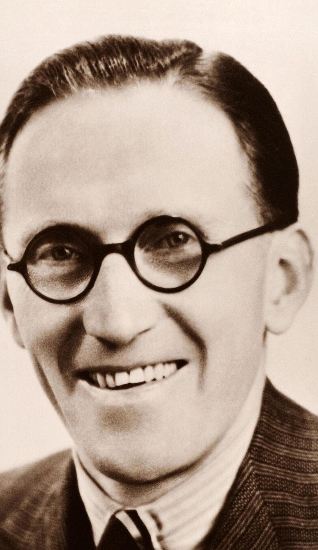 Arthur Askey promotional image for upcoming events and ticket sales