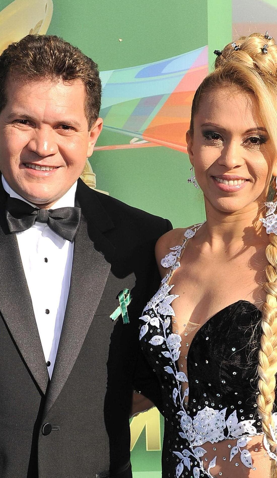 Banda Calypso promotional image for upcoming events and ticket sales