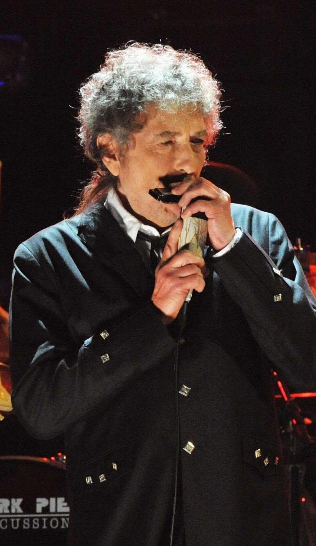 Bob Dylan promotional image for upcoming events and ticket sales in Cincinnati