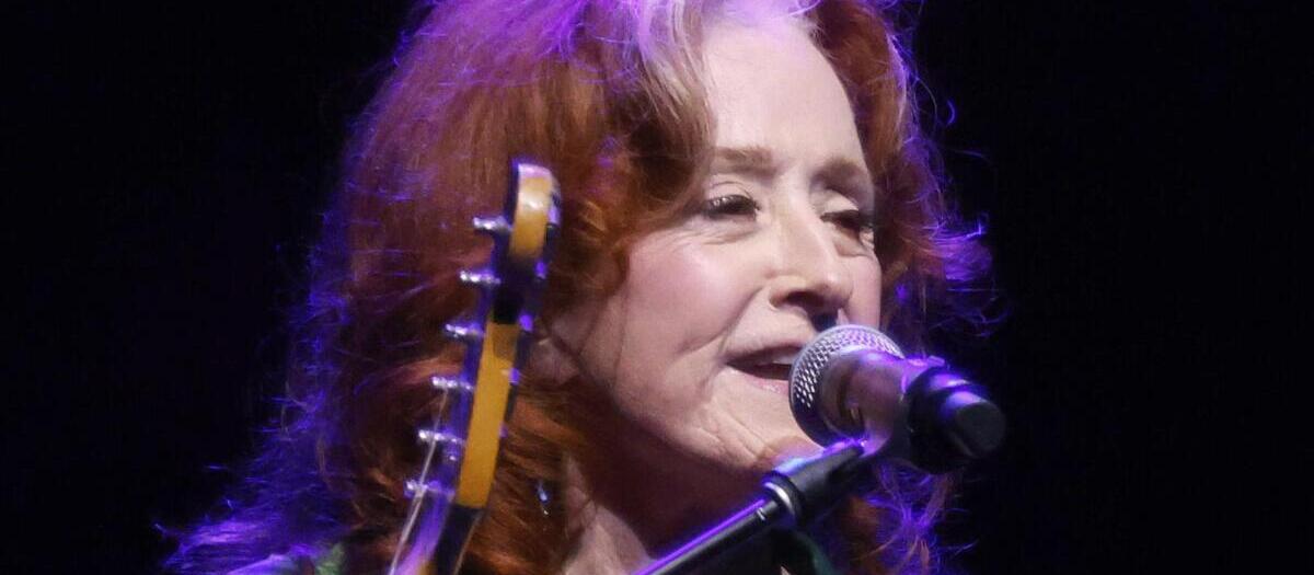 Bonnie Raitt live — Redding Civic Auditorium, Redding