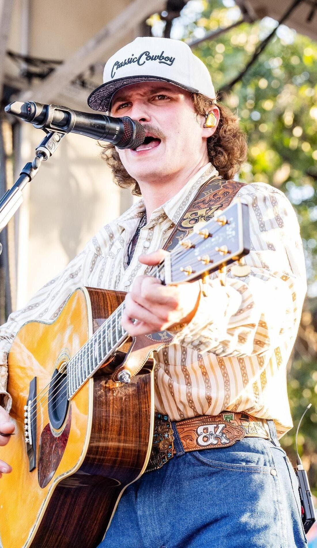 Braxton Keith promotional image for upcoming events and ticket sales