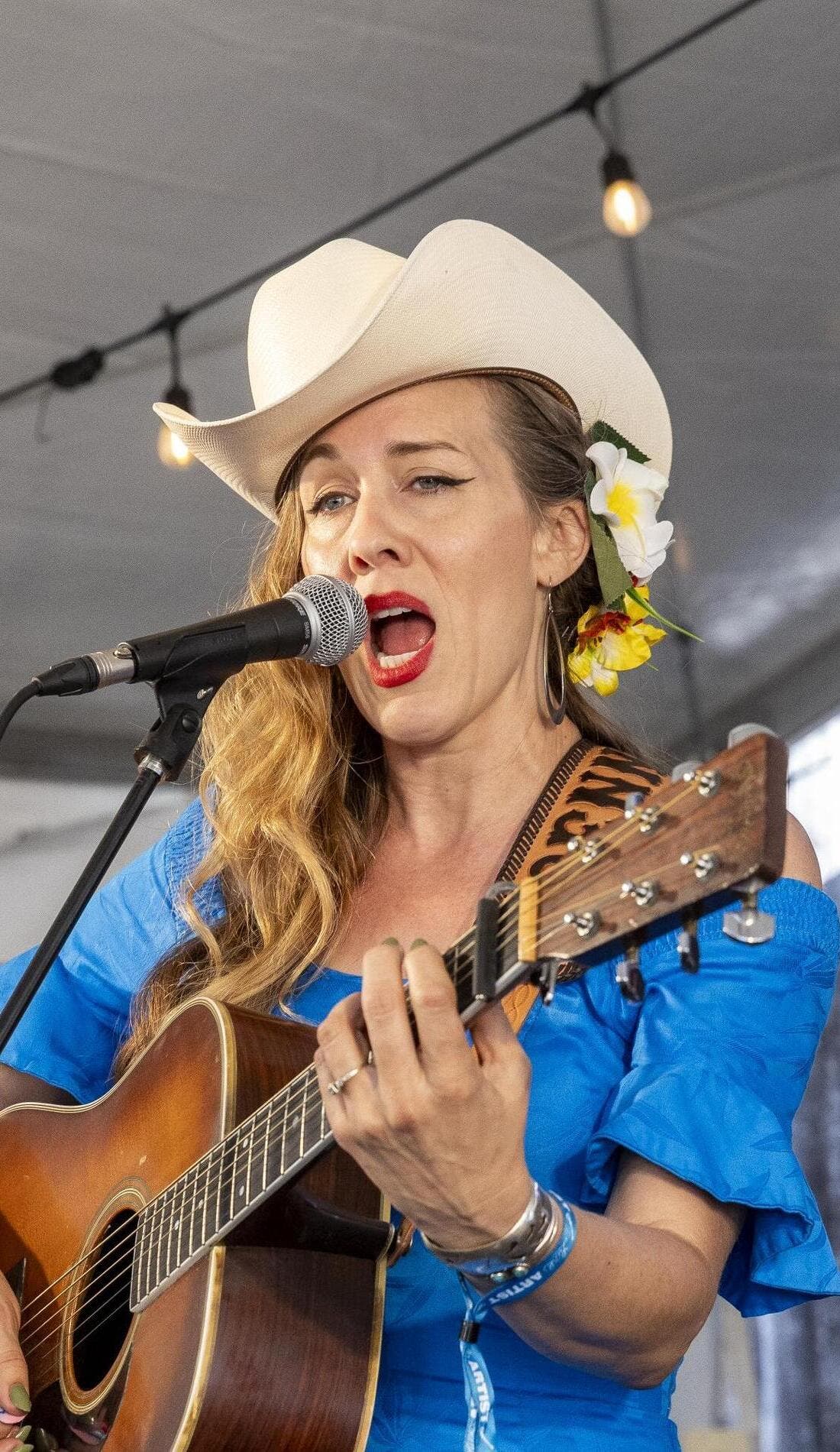 Brennen Leigh promotional image for upcoming events and ticket sales