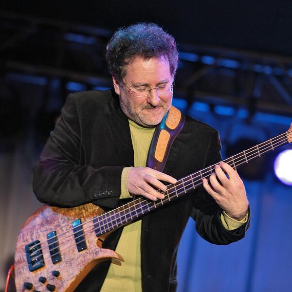 Brian Bromberg image