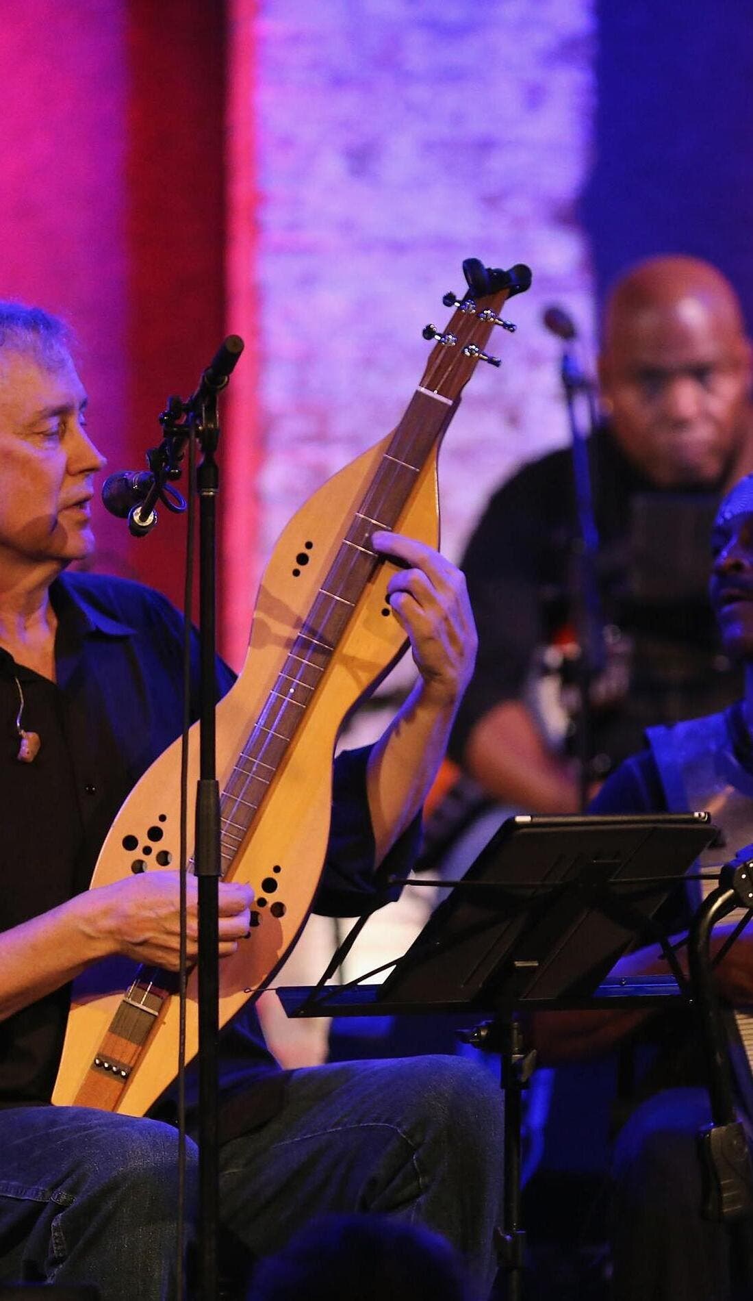 Bruce Hornsby & The Noisemakers promotional image for upcoming events and ticket sales