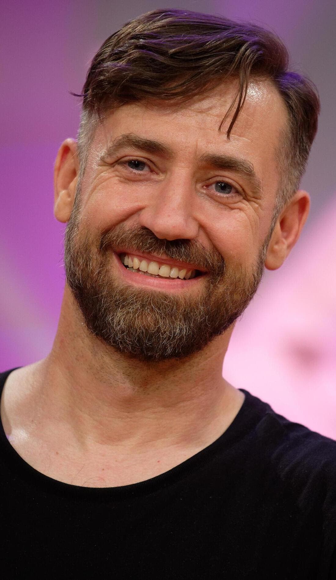 Burger Lars Dietrich promotional image for upcoming events and ticket sales