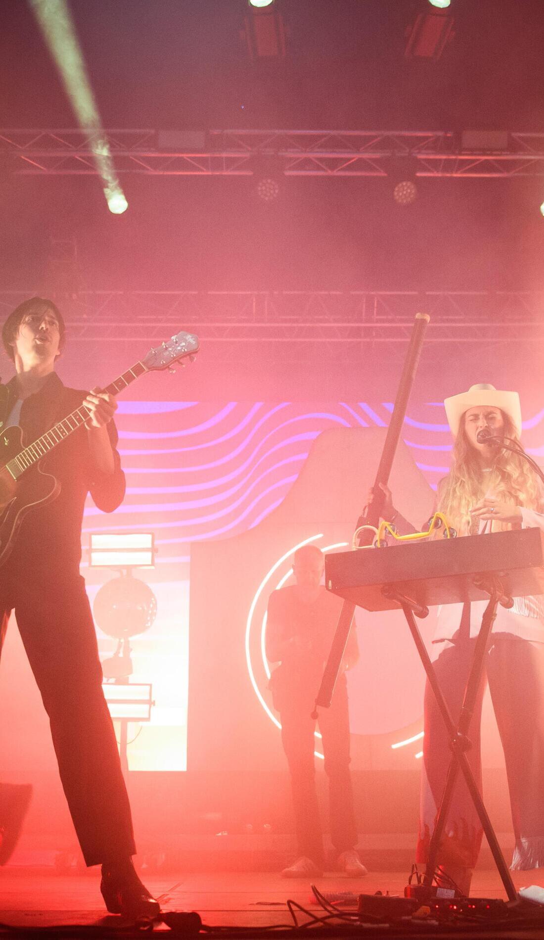 Cari Cari promotional image for upcoming events and ticket sales