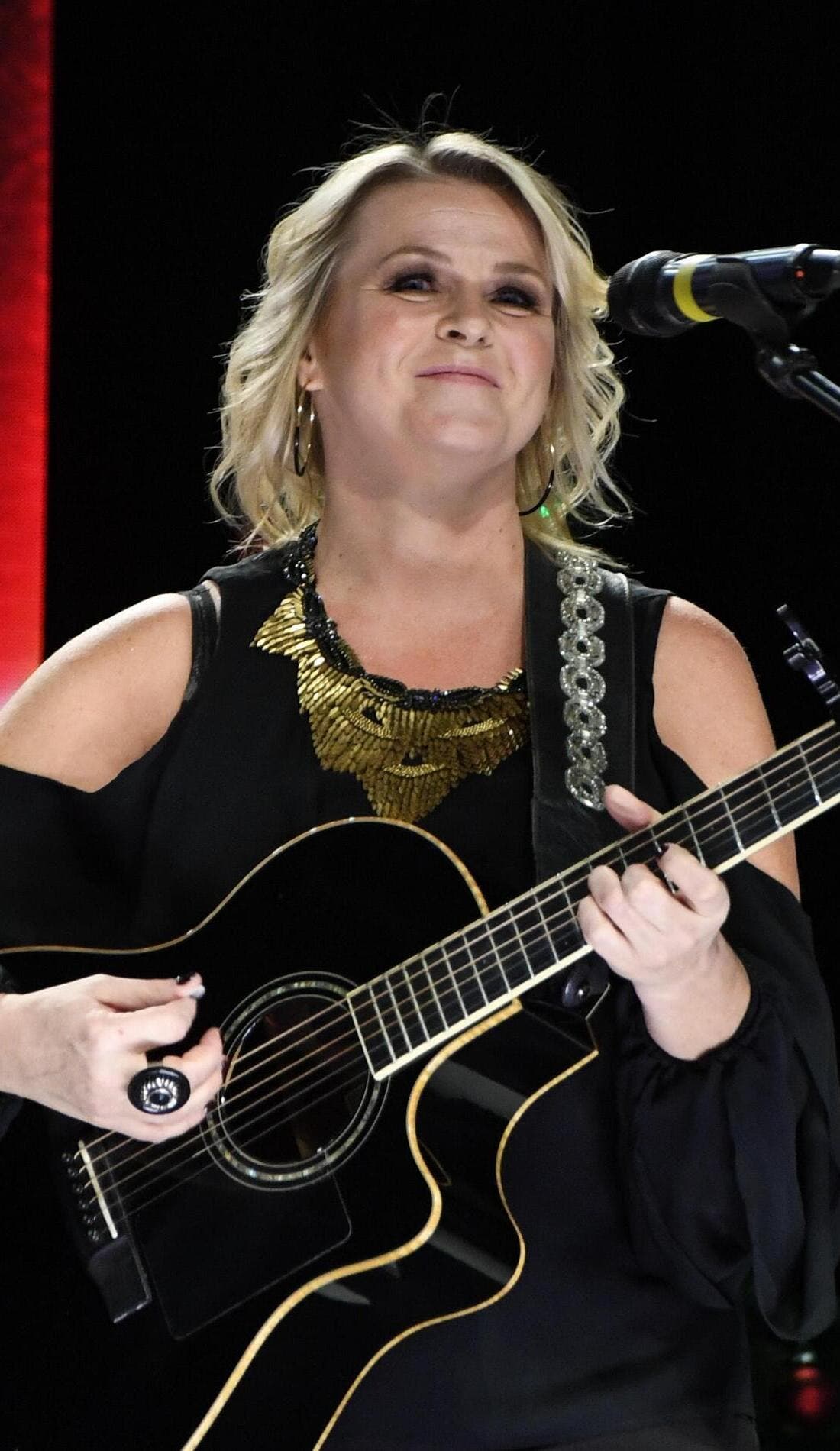 Carolyn Dawn Johnson promotional image for upcoming events and ticket sales