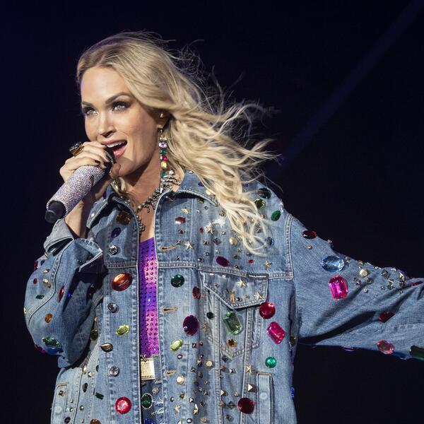 Carrie Underwood image