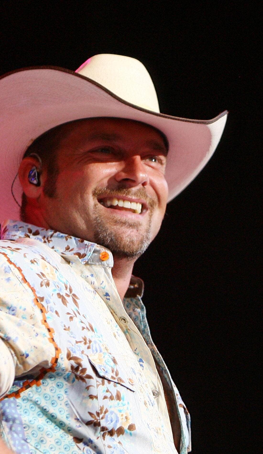 Chris Cagle promotional image for upcoming events and ticket sales