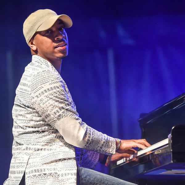 Christian Sands image