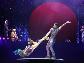 Cirque du Soleil: Twas The Night Before