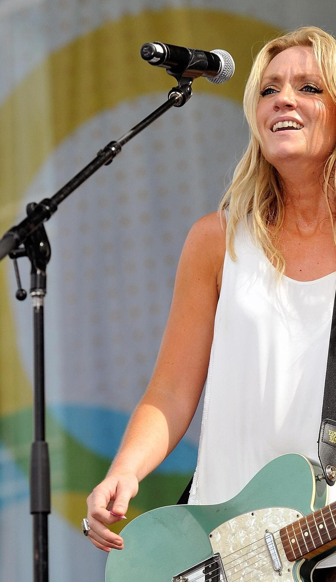 Clare Dunn promotional image for upcoming events and ticket sales