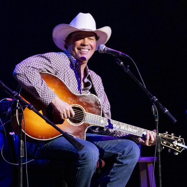 Clay Walker image