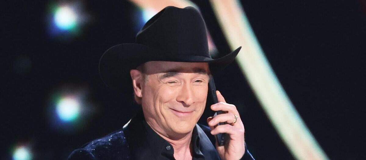 Clint Black - Everwise Amphitheater at White River State Park