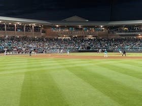 Coastal Carolina Chanticleers Softball à St. John Stadium