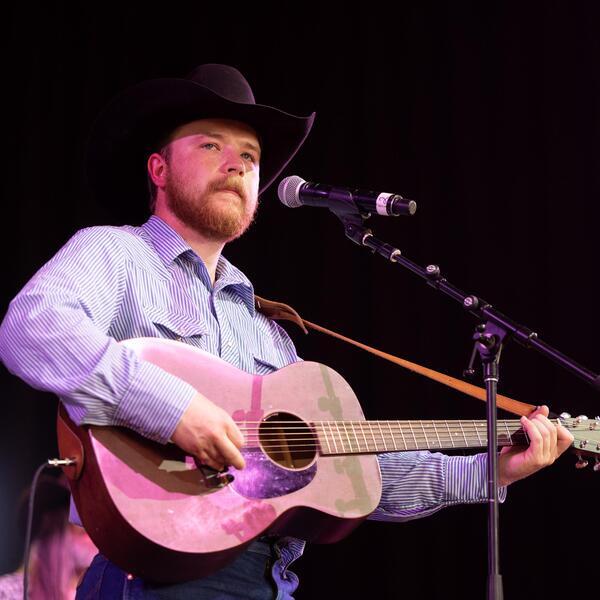 Colter Wall image