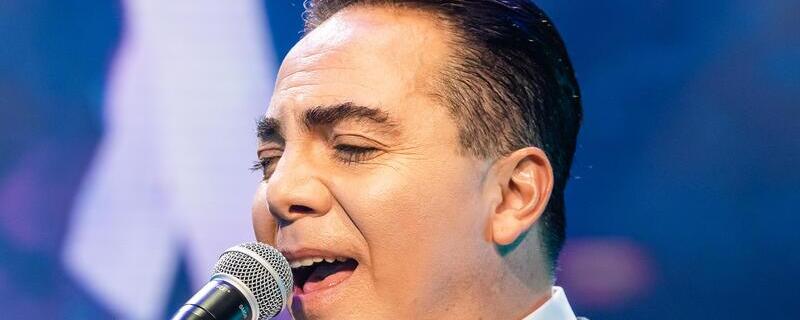 Cristian Castro at Rosemont Theatre