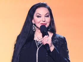 Crystal Gayle
