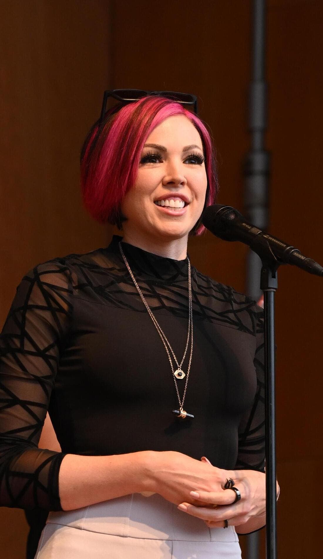 Dani Deahl promotional image for upcoming events and ticket sales