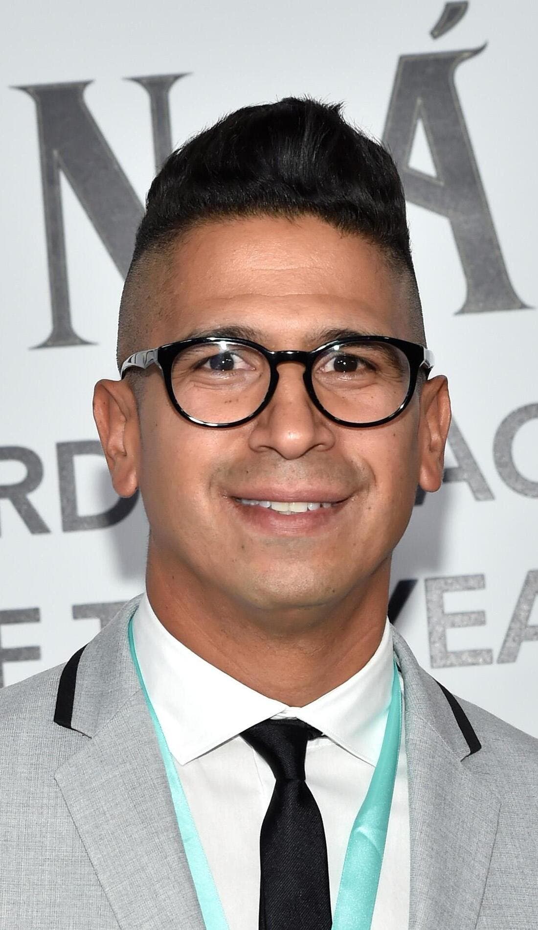 Daniel Calveti promotional image for upcoming events and ticket sales