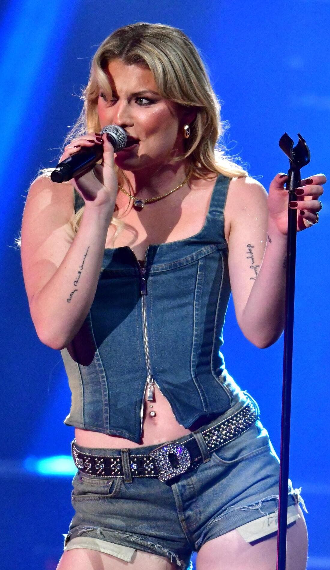 Dasha promotional image for upcoming events and ticket sales in Chicago