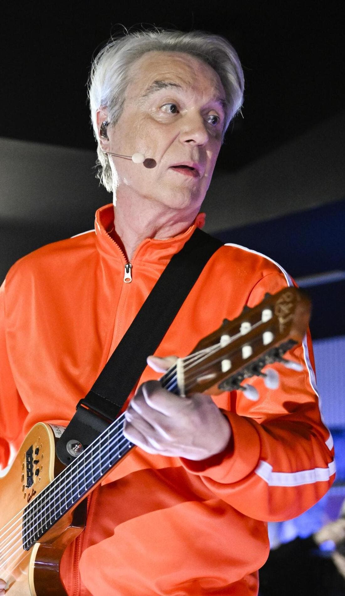 David Byrne promotional image for upcoming events and ticket sales in Chicago