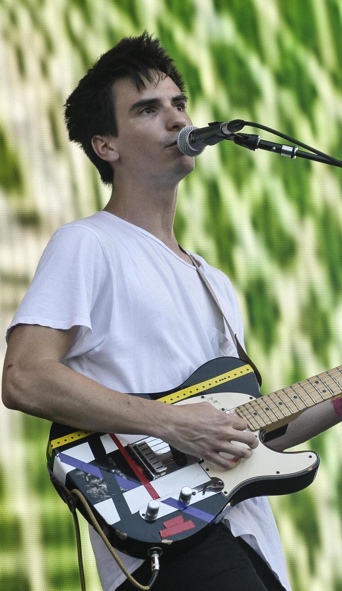 De Lux promotional image for upcoming events and ticket sales