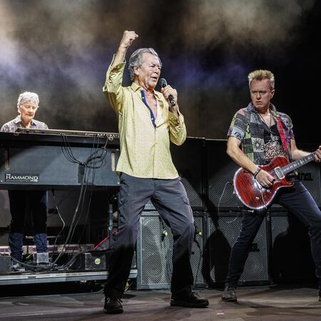 Deep Purple with Kansas tickets in Memphis (Radians Amphitheater