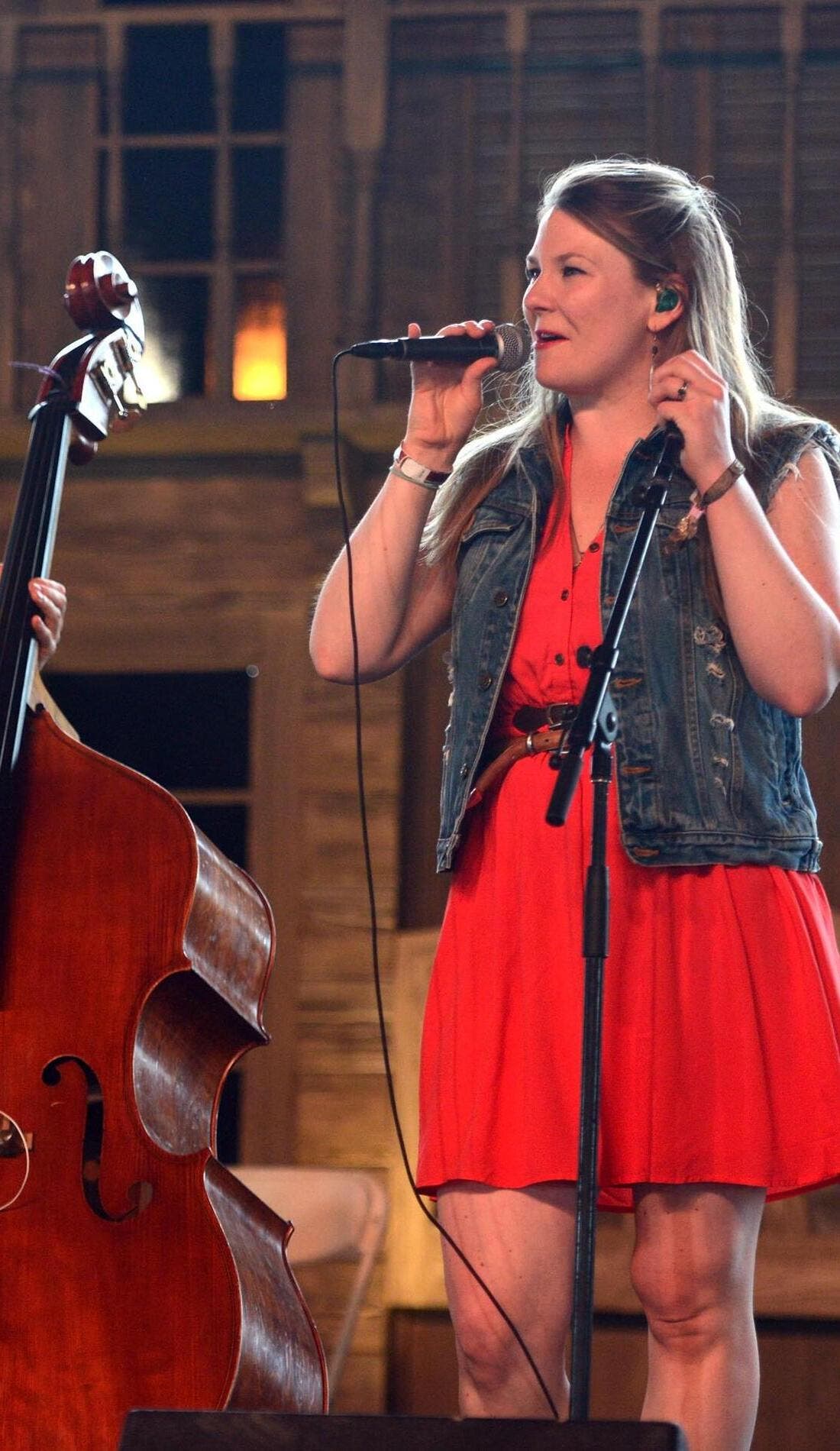 Della Mae promotional image for upcoming events and ticket sales