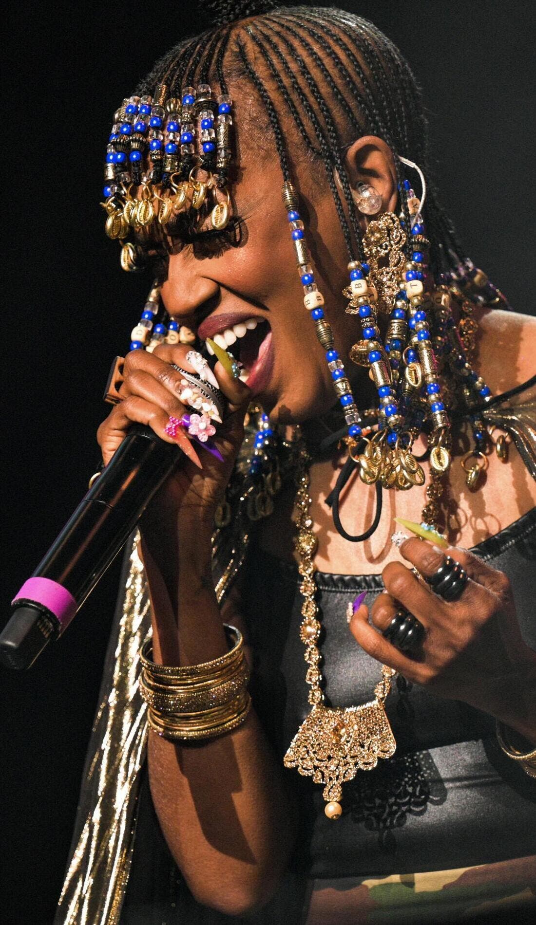 Dionne Farris promotional image for upcoming events and ticket sales