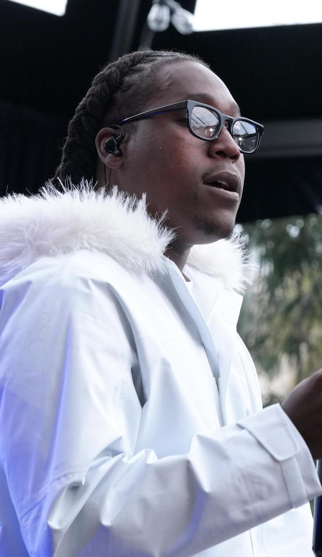 Don Toliver promotional image for upcoming events and ticket sales in Oakland