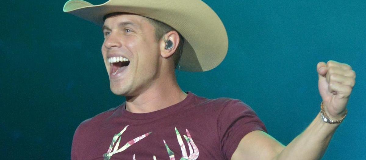 Dustin Lynch