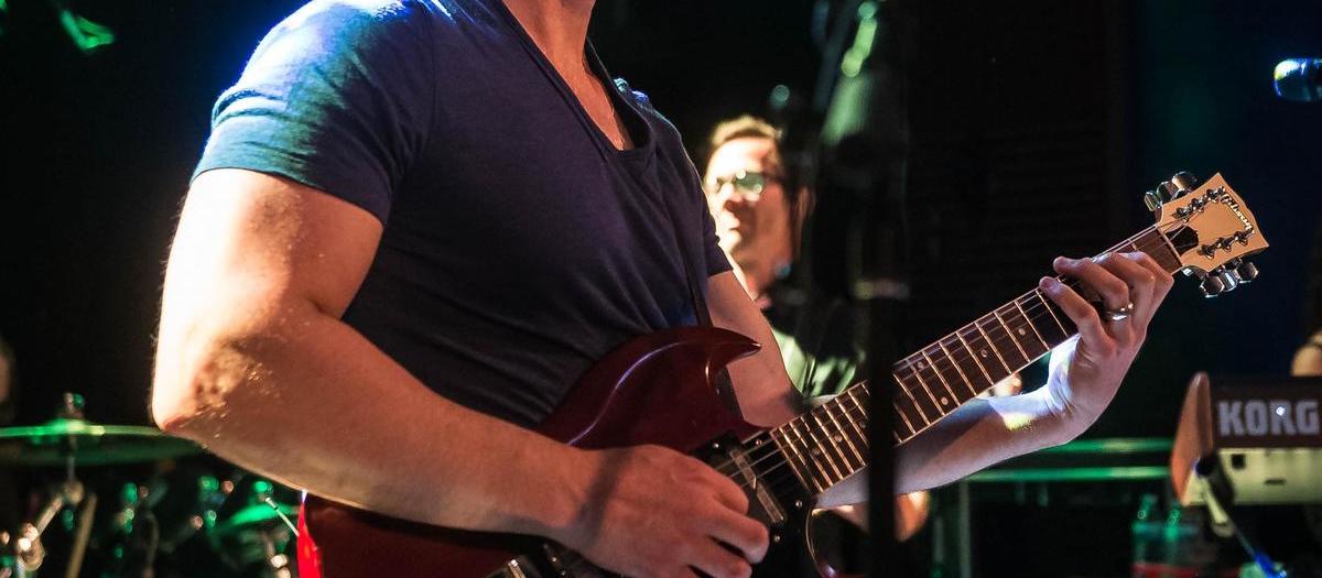 Dweezil Zappa - MegaCorp Pavilion