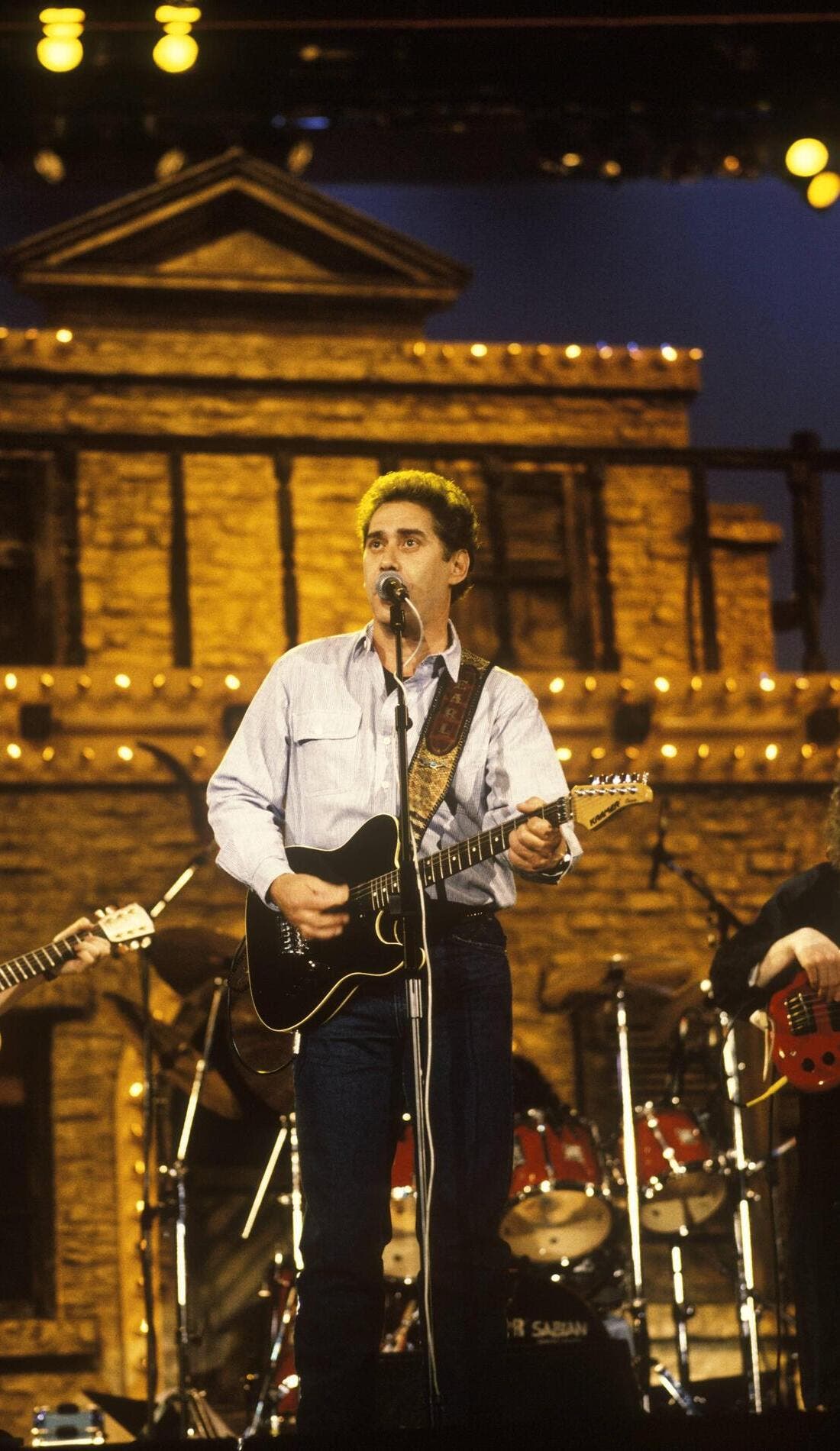 Earl Thomas Conley promotional image for upcoming events and ticket sales