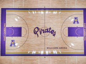 East Carolina Pirates Mens Basketball à Williams Arena at Minges Coliseum