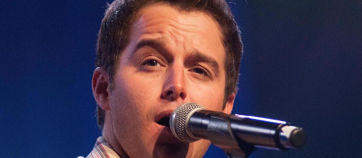 Easton Corbin - Pueblo Memorial Hall