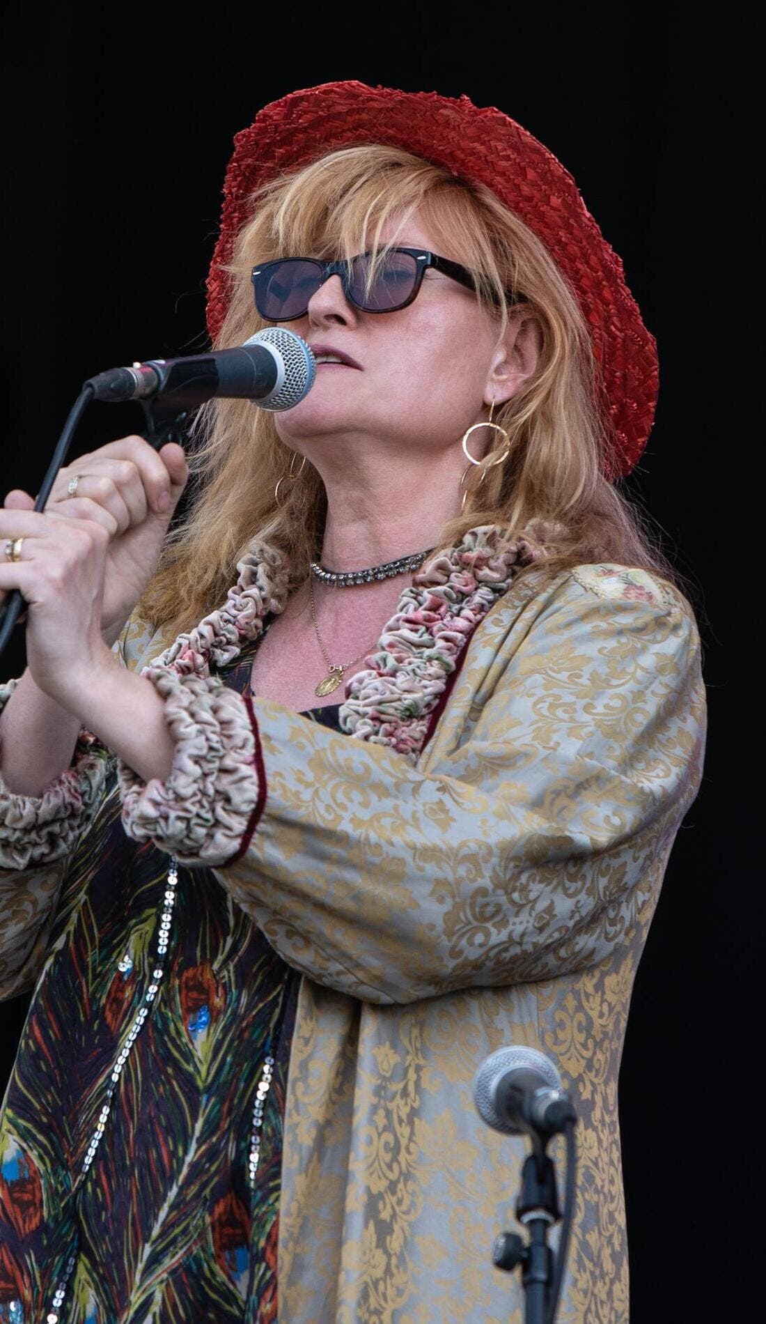 Eddi Reader promotional image for upcoming events and ticket sales