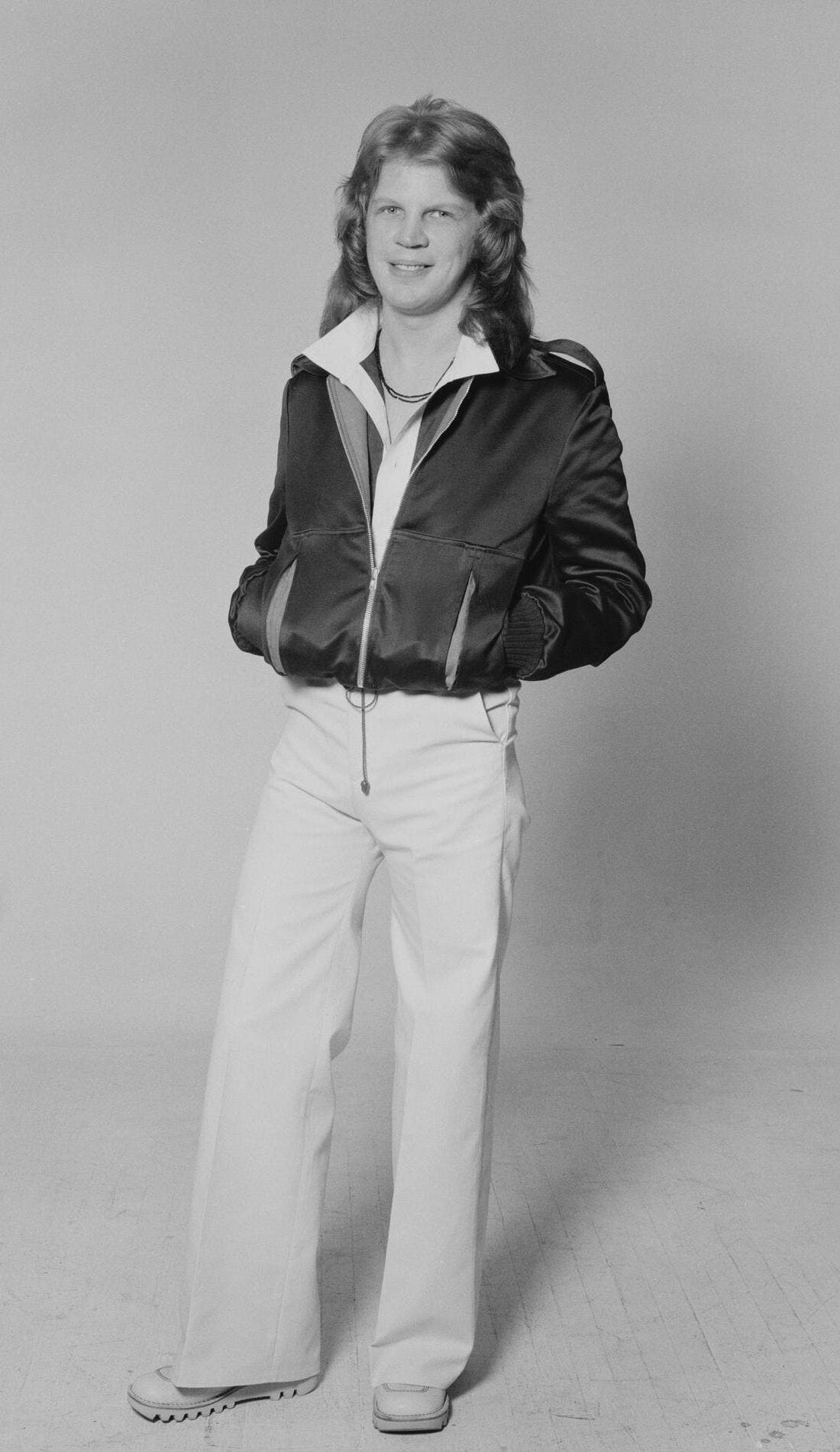 Eddie Howell promotional image for upcoming events and ticket sales