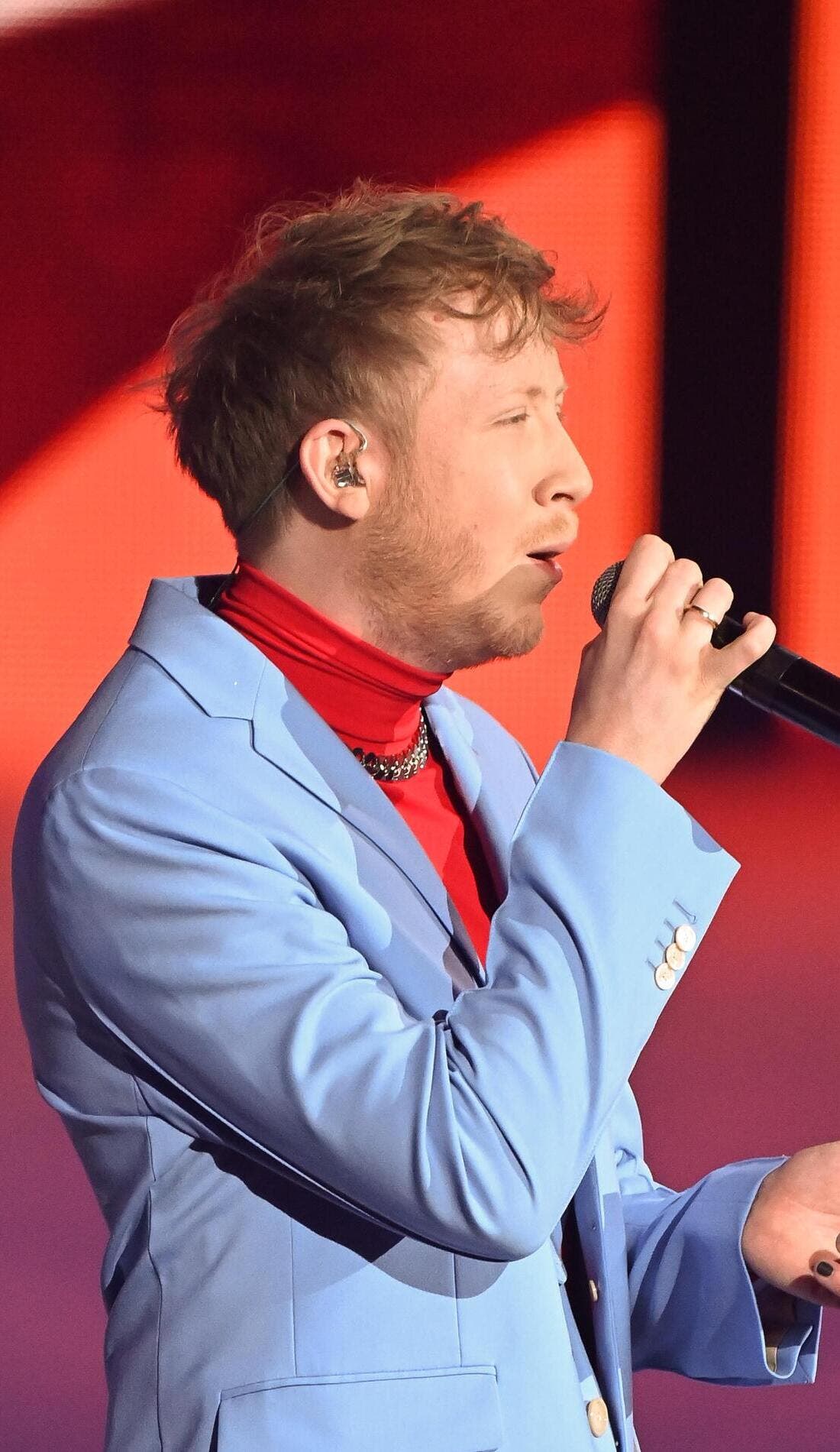 Eddy De Pretto promotional image for upcoming events and ticket sales